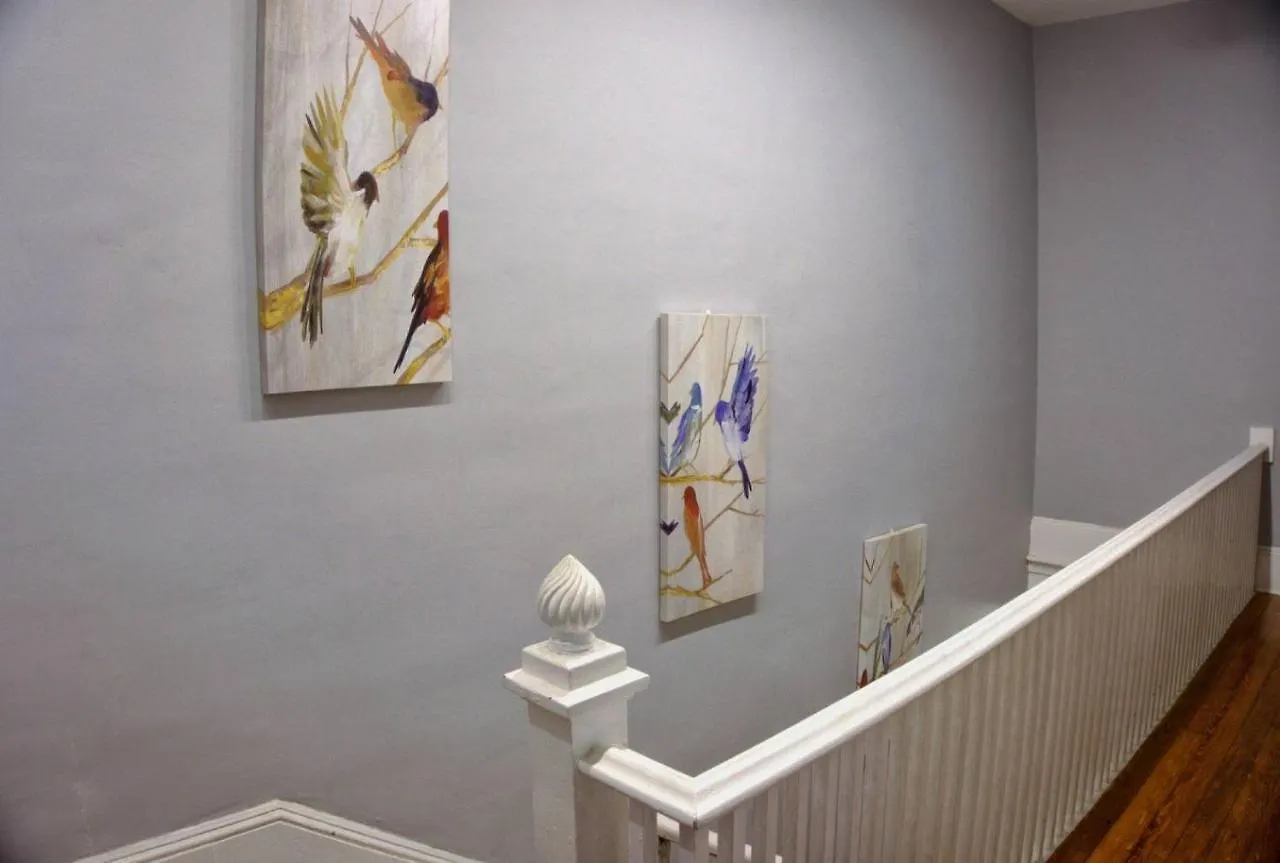 Beautiful 6 Bed, 5 Bath Historic Savannah Home 0*,