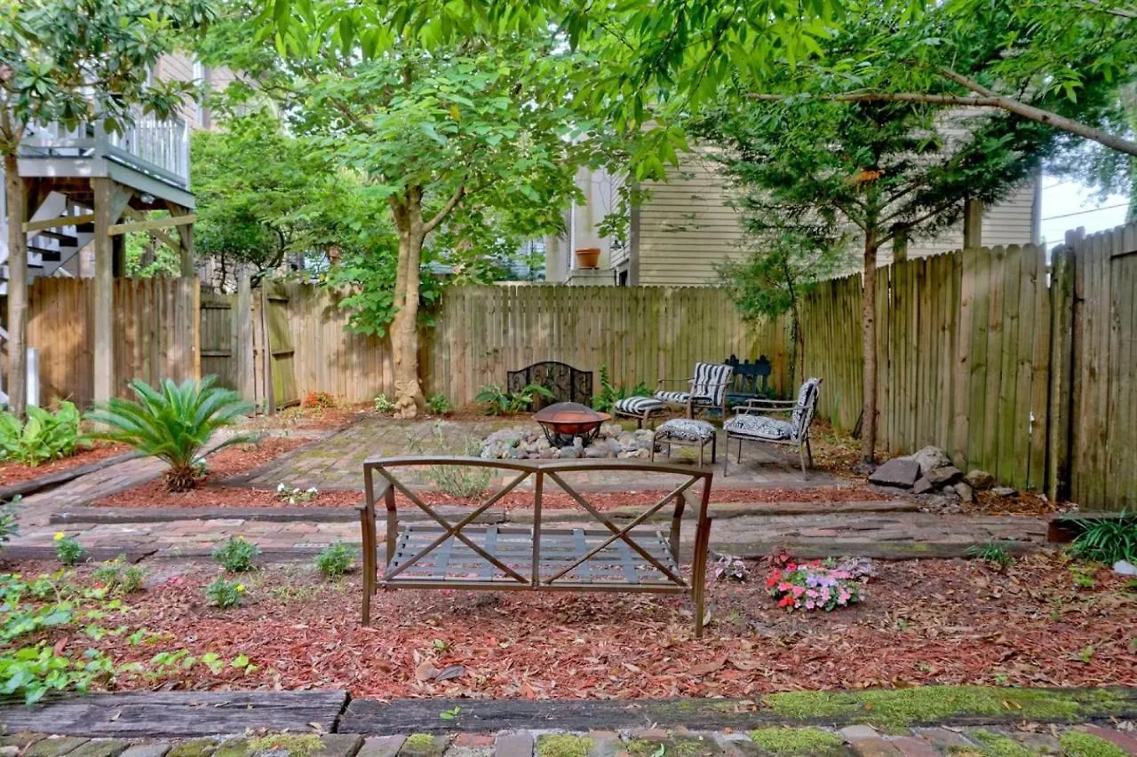 Beautiful 6 Bed, 5 Bath Historic Savannah Home Alojamento de Acomodação e Pequeno-almoço